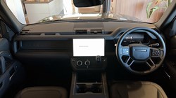 LAND ROVER DEFENDER 3.0 D250 X-Dynamic SE 110 5dr Auto 5071748