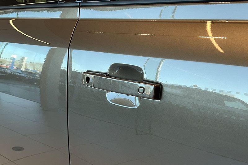  LAND ROVER DEFENDER 3.0 D250 X-Dynamic SE 110 5dr Auto 5071777