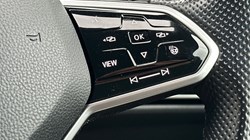 2020 (70) VOLKSWAGEN GOLF 1.5 TSI 150 R-Line 5dr 5471691