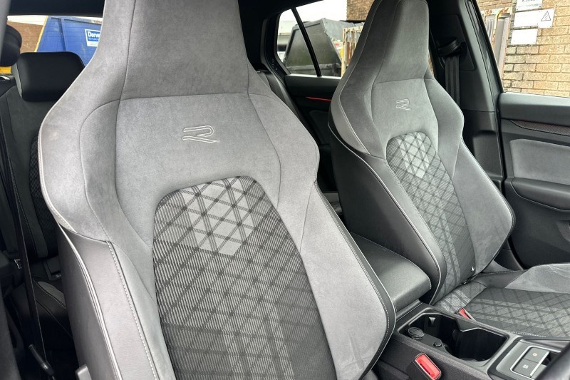 2020 (70) VOLKSWAGEN GOLF 1.5 TSI 150 R-Line 5dr 5471688
