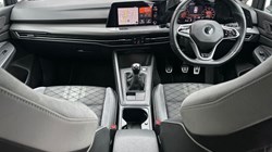 2020 (70) VOLKSWAGEN GOLF 1.5 TSI 150 R-Line 5dr 5471681