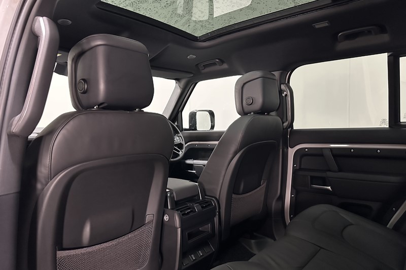  LAND ROVER DEFENDER 3.0 D350 X-Dynamic HSE 110 5dr Auto 4975259