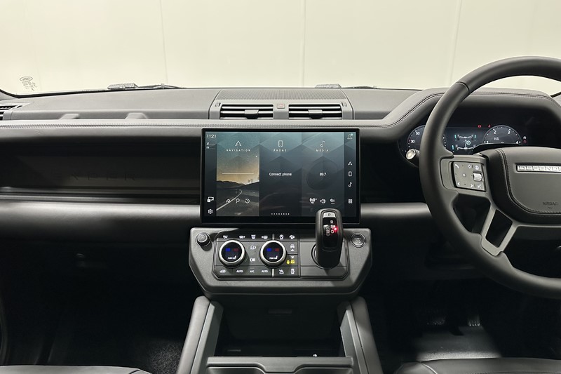  LAND ROVER DEFENDER 3.0 D350 X-Dynamic HSE 110 5dr Auto 4975229