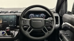 LAND ROVER DEFENDER 3.0 D350 X-Dynamic HSE 110 5dr Auto 4975231
