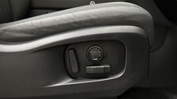 LAND ROVER DEFENDER 3.0 D350 X-Dynamic HSE 110 5dr Auto 4975236