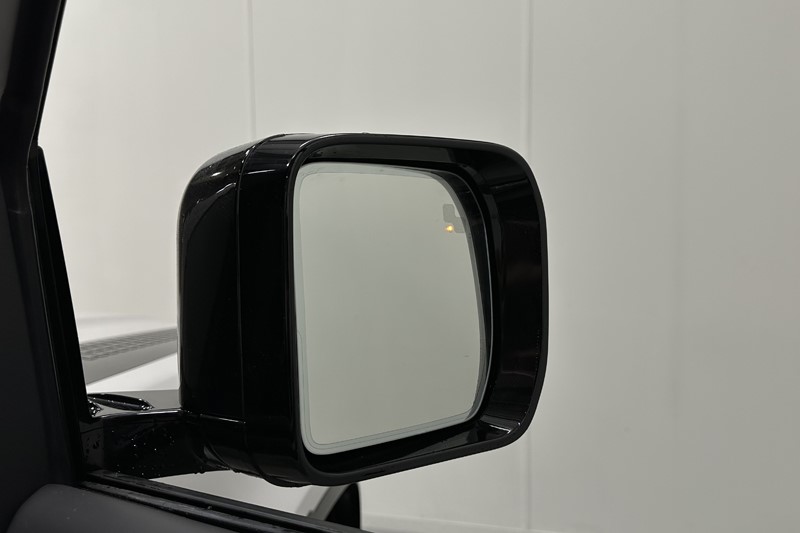  LAND ROVER DEFENDER 3.0 D350 X-Dynamic HSE 110 5dr Auto 4975235