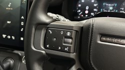 LAND ROVER DEFENDER 3.0 D350 X-Dynamic HSE 110 5dr Auto 4975239