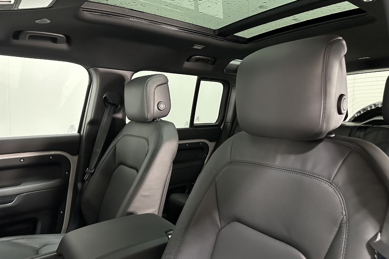  LAND ROVER DEFENDER 3.0 D350 X-Dynamic HSE 110 5dr Auto 4975257