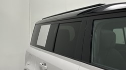 LAND ROVER DEFENDER 3.0 D350 X-Dynamic HSE 110 5dr Auto 4975269