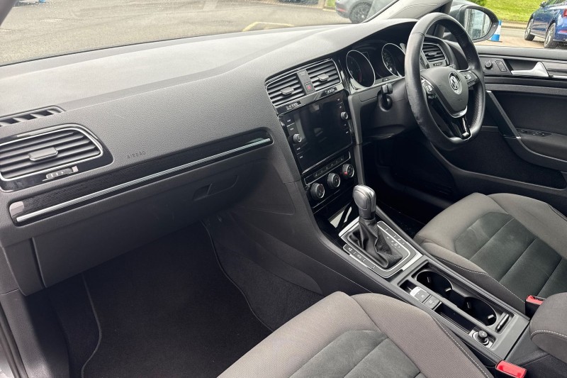 2019 (69) VOLKSWAGEN GOLF 2.0 TDI GT 5dr DSG 5472394