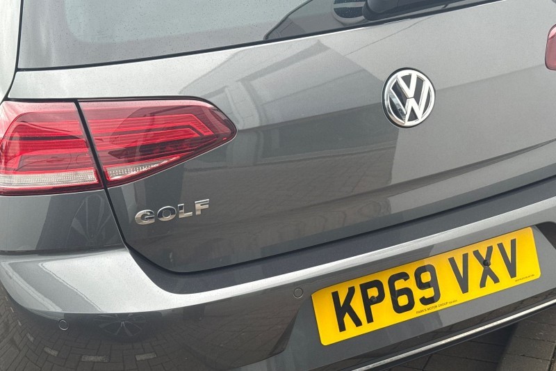 2019 (69) VOLKSWAGEN GOLF 2.0 TDI GT 5dr DSG 5472401