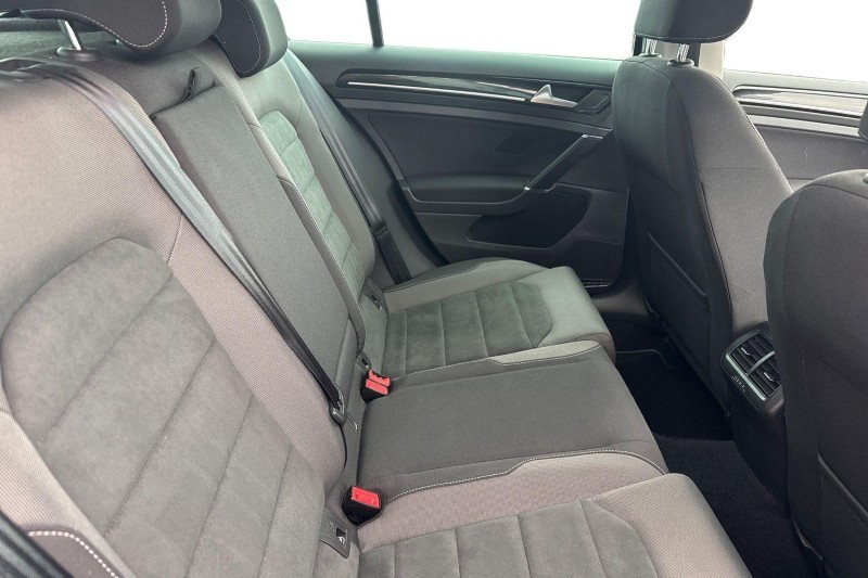 2019 (69) VOLKSWAGEN GOLF 2.0 TDI GT 5dr DSG 5472368