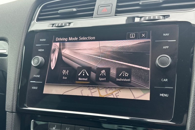 2019 (69) VOLKSWAGEN GOLF 2.0 TDI GT 5dr DSG 5472389