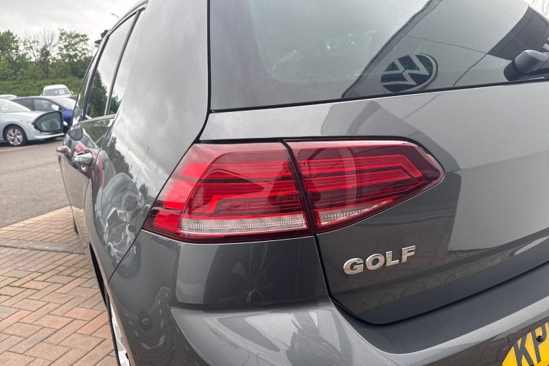 2019 (69) VOLKSWAGEN GOLF 2.0 TDI GT 5dr DSG 5472400