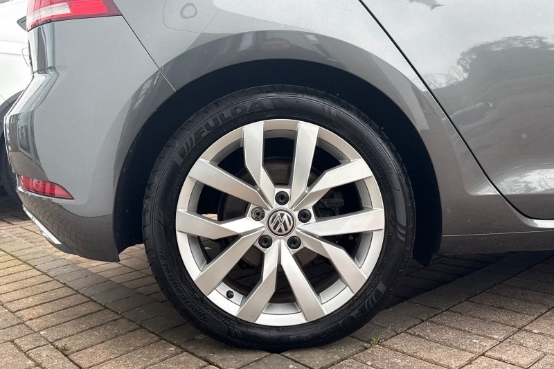 2019 (69) VOLKSWAGEN GOLF 2.0 TDI GT 5dr DSG 5472372