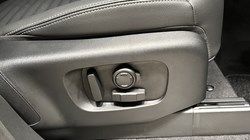 LAND ROVER DISCOVERY 3.0 D350 Gemini 5dr Auto 4993059