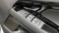 LAND ROVER RANGE ROVER EVOQUE 2.0 D200 Dynamic SE 5dr Auto 4976232