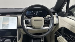 LAND ROVER RANGE ROVER 3.0 D300 SE 4dr Auto 5681677