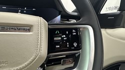 LAND ROVER RANGE ROVER 3.0 D300 SE 4dr Auto 5681687