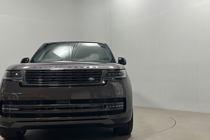  LAND ROVER RANGE ROVER 3.0 D300 SE 4dr Auto 5681718