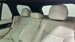 LAND ROVER RANGE ROVER 3.0 D300 SE 4dr Auto 5681705