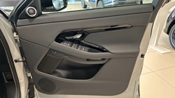 LAND ROVER RANGE ROVER EVOQUE 2.0 D200 Dynamic SE 5dr Auto 4965917