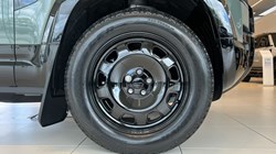 LAND ROVER DEFENDER 3.0 D350 Trophy Edition Keswick 110 5dr Auto 5300348