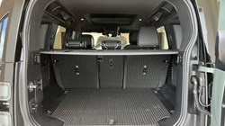 LAND ROVER DEFENDER 3.0 D350 Trophy Edition Keswick 110 5dr Auto 5300357