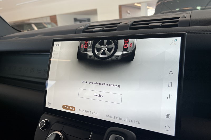  LAND ROVER DEFENDER 3.0 D350 Trophy Edition Keswick 110 5dr Auto 5300382