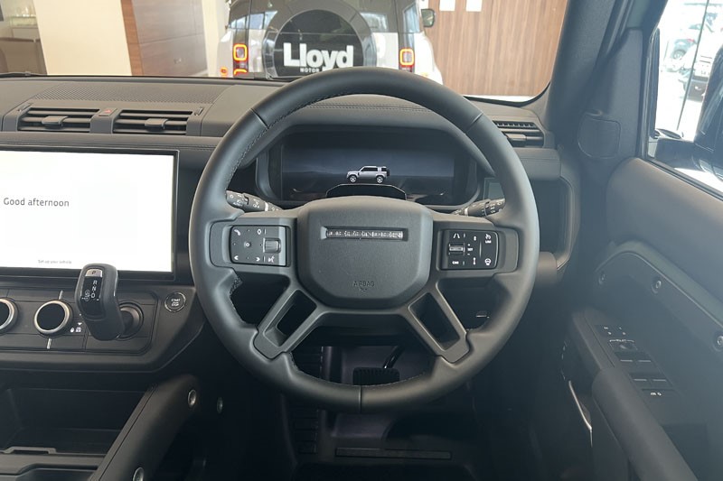  LAND ROVER DEFENDER 3.0 D350 Trophy Edition Keswick 110 5dr Auto 5300361