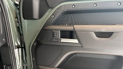 LAND ROVER DEFENDER 3.0 D350 Trophy Edition Keswick 110 5dr Auto 5300365