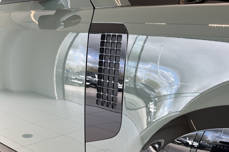  LAND ROVER DEFENDER 3.0 D350 Trophy Edition Keswick 110 5dr Auto 5300384