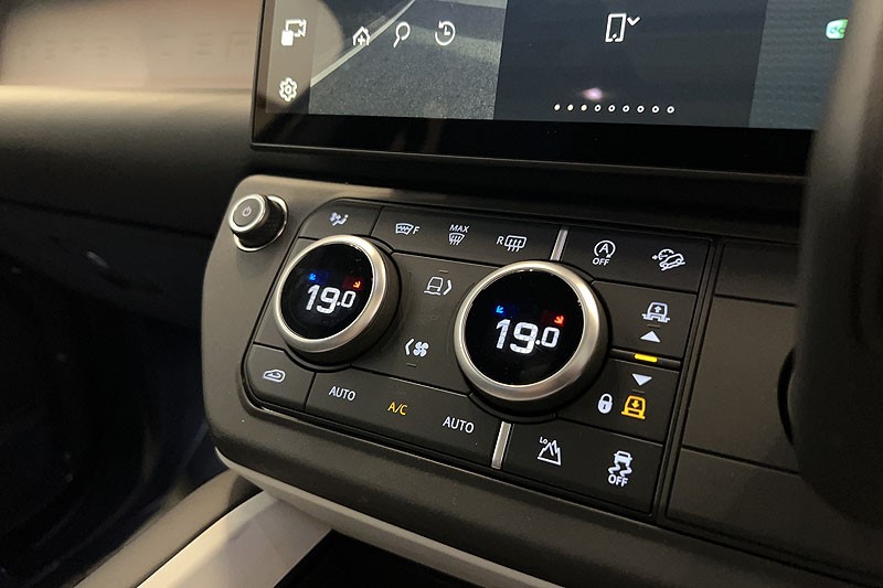  LAND ROVER DEFENDER 3.0 D350 X-Dynamic HSE 130 5dr Auto 5071872