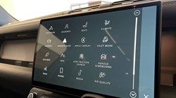 LAND ROVER DEFENDER 3.0 D350 X-Dynamic HSE 130 5dr Auto 5071878