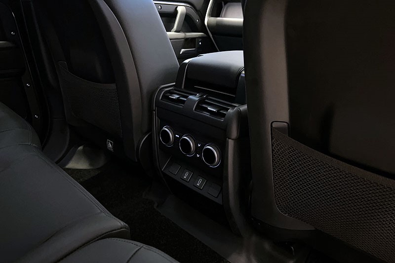  LAND ROVER DEFENDER 3.0 D350 X-Dynamic HSE 130 5dr Auto 5071858