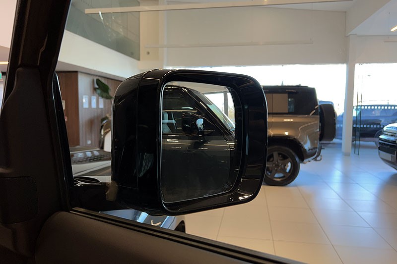  LAND ROVER DEFENDER 3.0 D350 X-Dynamic HSE 130 5dr Auto 5071862