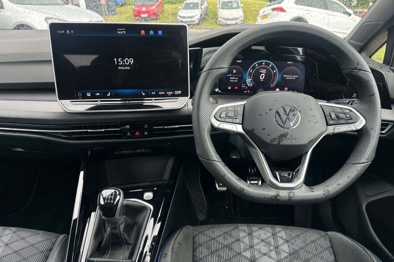 2025 (75) VOLKSWAGEN GOLF 1.5 TSI 150 R-Line 5dr 5490398