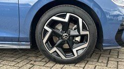 2025 (75) VOLKSWAGEN GOLF 1.5 TSI 150 R-Line 5dr 5490385