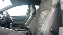 2025 (75) VOLKSWAGEN GOLF 1.5 TSI 150 R-Line 5dr 5490380