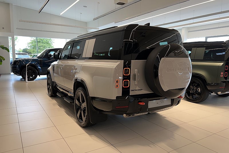  LAND ROVER DEFENDER 3.0 D350 X 130 5dr Auto