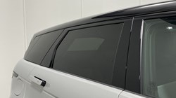LAND ROVER RANGE ROVER EVOQUE 2.0 D200 Dynamic SE 5dr Auto 5094997