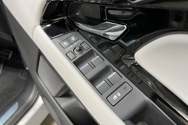  LAND ROVER RANGE ROVER EVOQUE 2.0 D200 Dynamic SE 5dr Auto 5094967