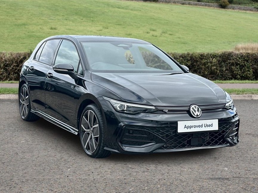 2025 (75) VOLKSWAGEN GOLF 1.5 TSI 150 Black Edition 5dr