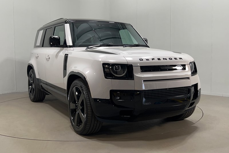  LAND ROVER DEFENDER 3.0 D350 X-Dynamic HSE 110 5dr Auto