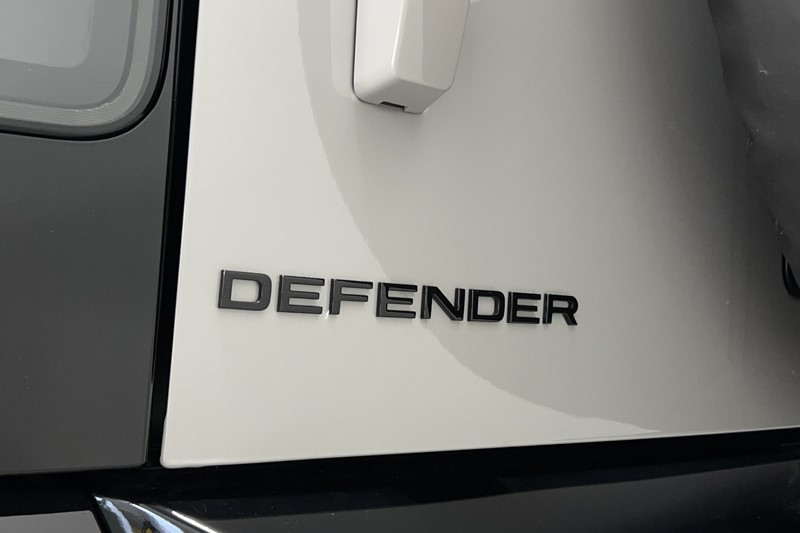  LAND ROVER DEFENDER 3.0 D350 X-Dynamic HSE 110 5dr Auto 5359290