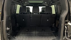 LAND ROVER DEFENDER 3.0 D350 X-Dynamic HSE 110 5dr Auto 5359285