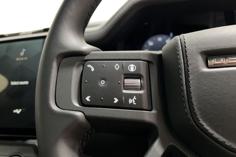  LAND ROVER DEFENDER 3.0 D350 X-Dynamic HSE 110 5dr Auto 5359264