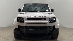 LAND ROVER DEFENDER 3.0 D350 X-Dynamic HSE 110 5dr Auto 5359248