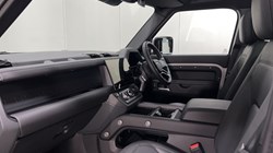 LAND ROVER DEFENDER 3.0 D350 X-Dynamic HSE 110 5dr Auto 5359276
