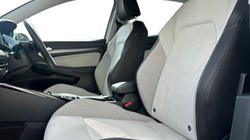 2025 (75) VOLKSWAGEN GOLF 1.5 TSI 204 Style eHybrid 5dr DSG 5476577